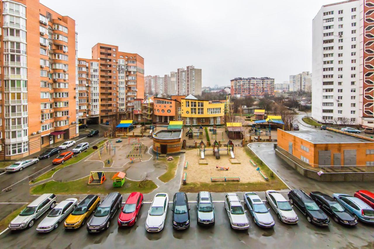 Комфортная Двухкомнатная Квартира Возле Метро Академгородок Kyiv Exterior foto